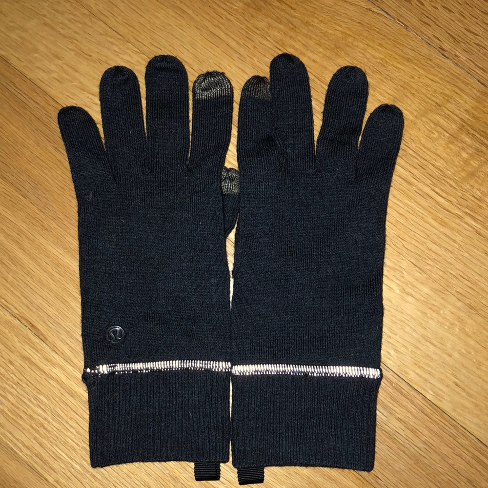 Lululemon Touch Screen Gloves